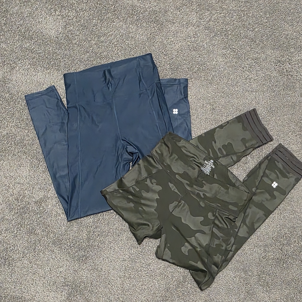 Sweaty Betty London 7/8 Leggings Green Camouflage and Teal Green Blue XS 2 Pair